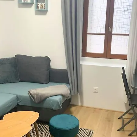 Apartment F2 - 13eme *