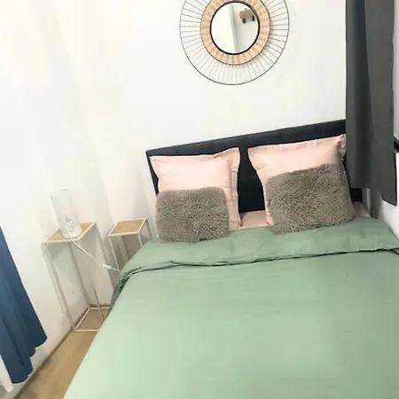 Apartment F2 - 13eme *